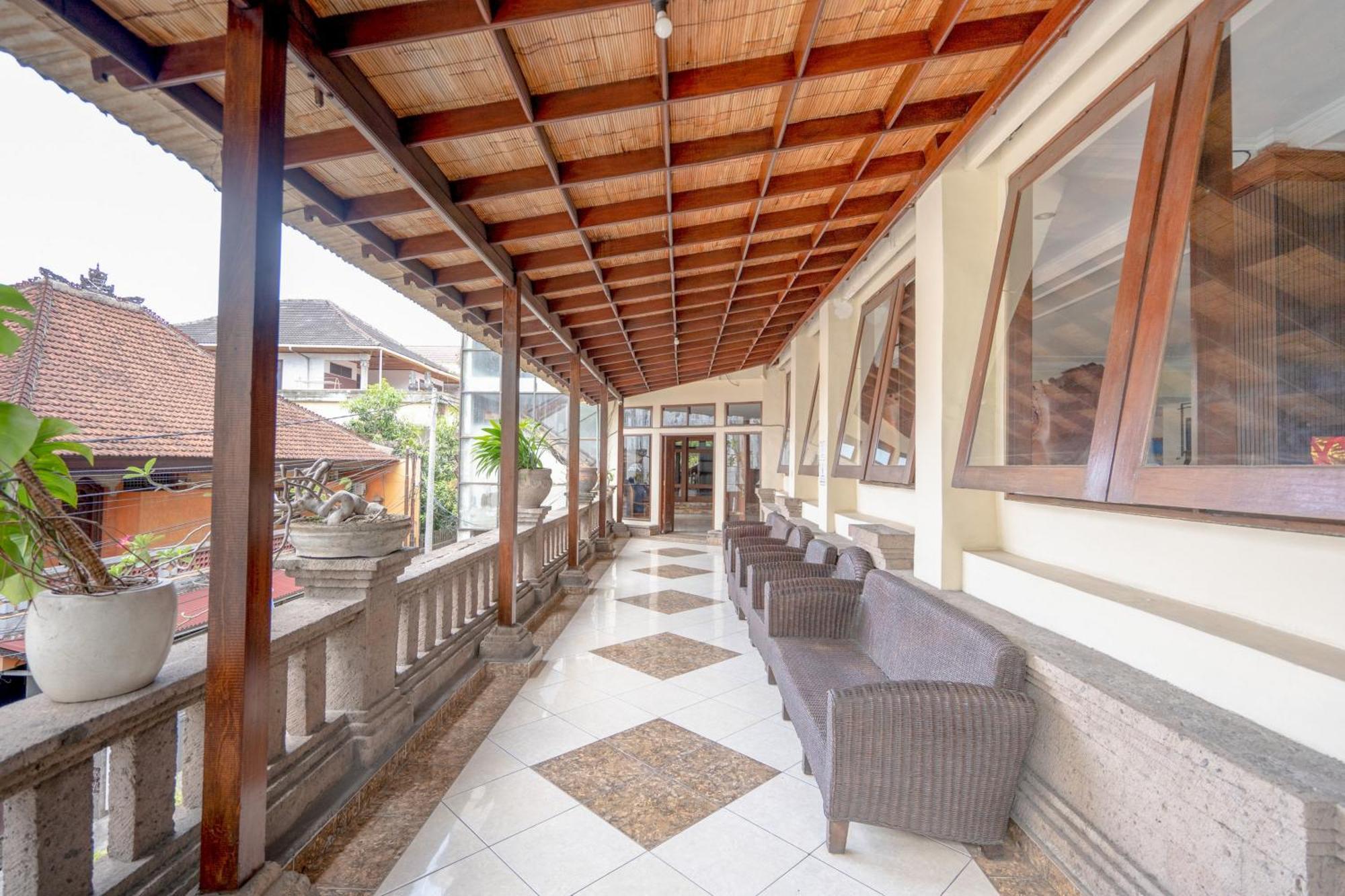 Reddoorz Plus At Mahajaya Hotel Denpasar Exterior foto
