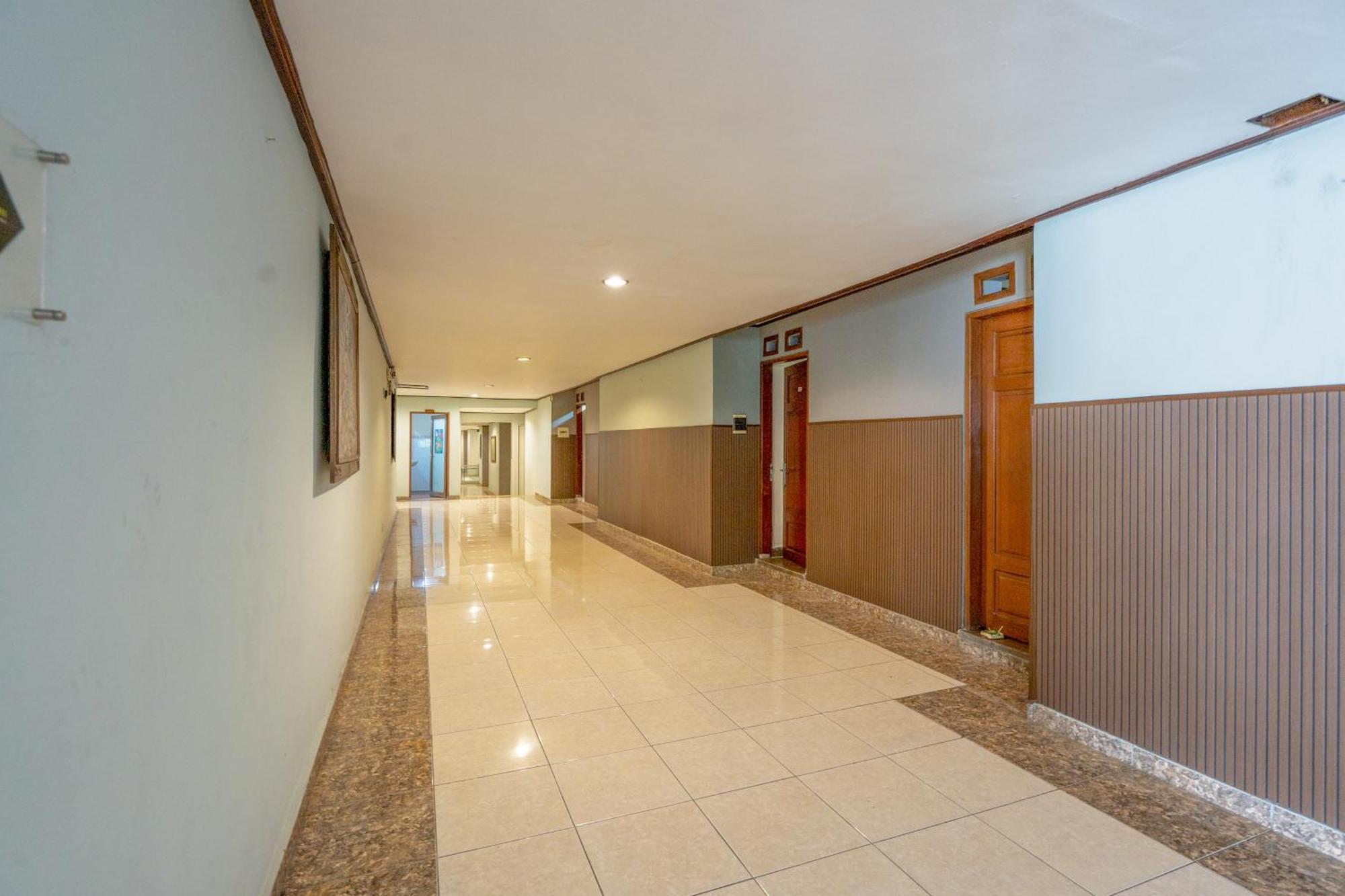 Reddoorz Plus At Mahajaya Hotel Denpasar Exterior foto